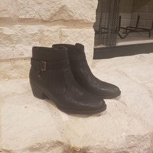 Naturalizer Booties